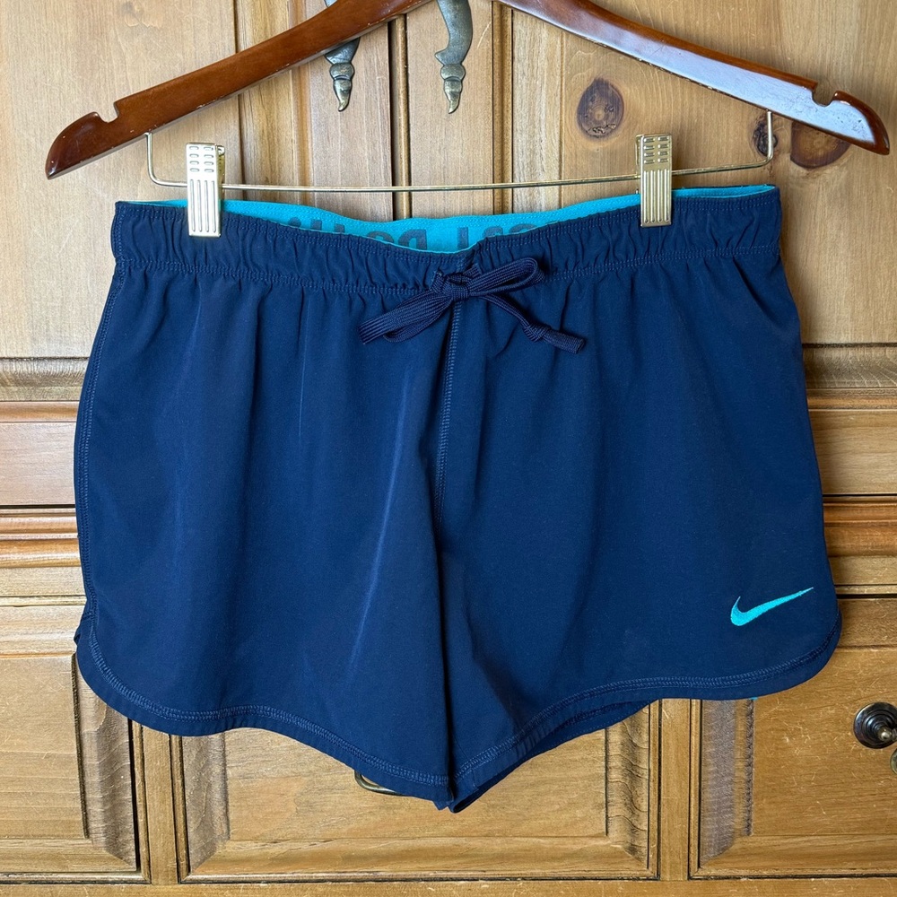 Vintage Nike Women's Navy Blue Dri Fit Shorts